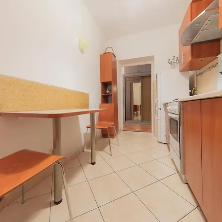 Bright And Cozy- Golden Apartments- Royal Street 华沙